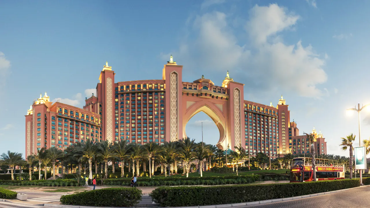 Big Bus Dubai: 1/2/5 Days Hop-On-Hop-Off Tour Discount