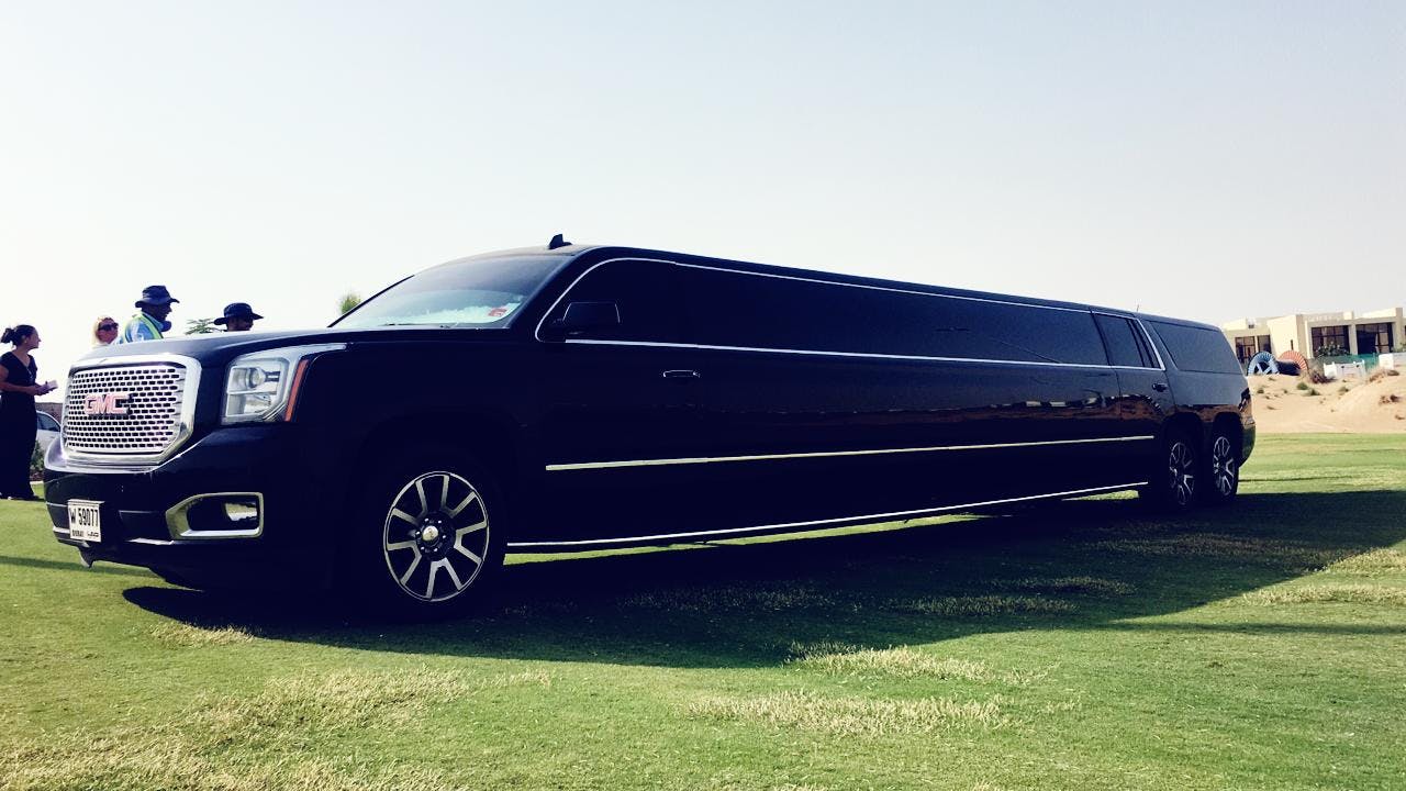 limousine service dubai