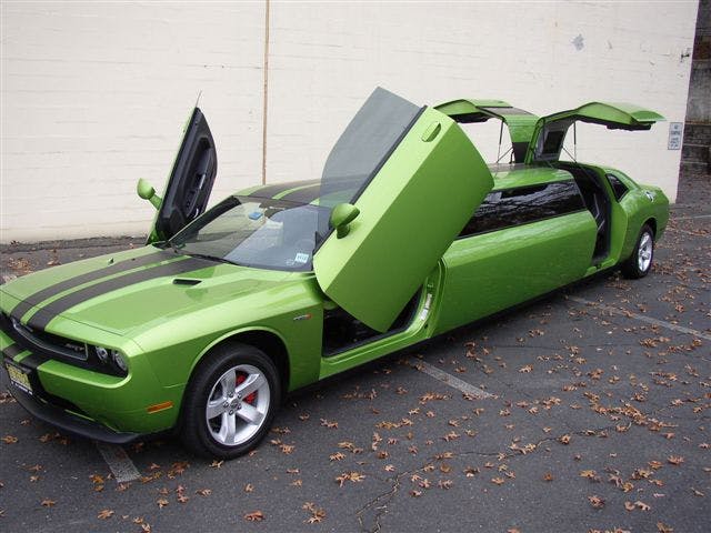 limousine rental dubai