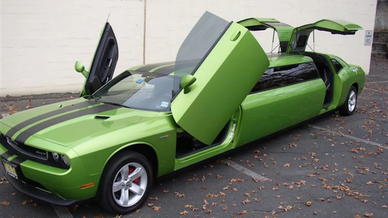 limousine rental dubai