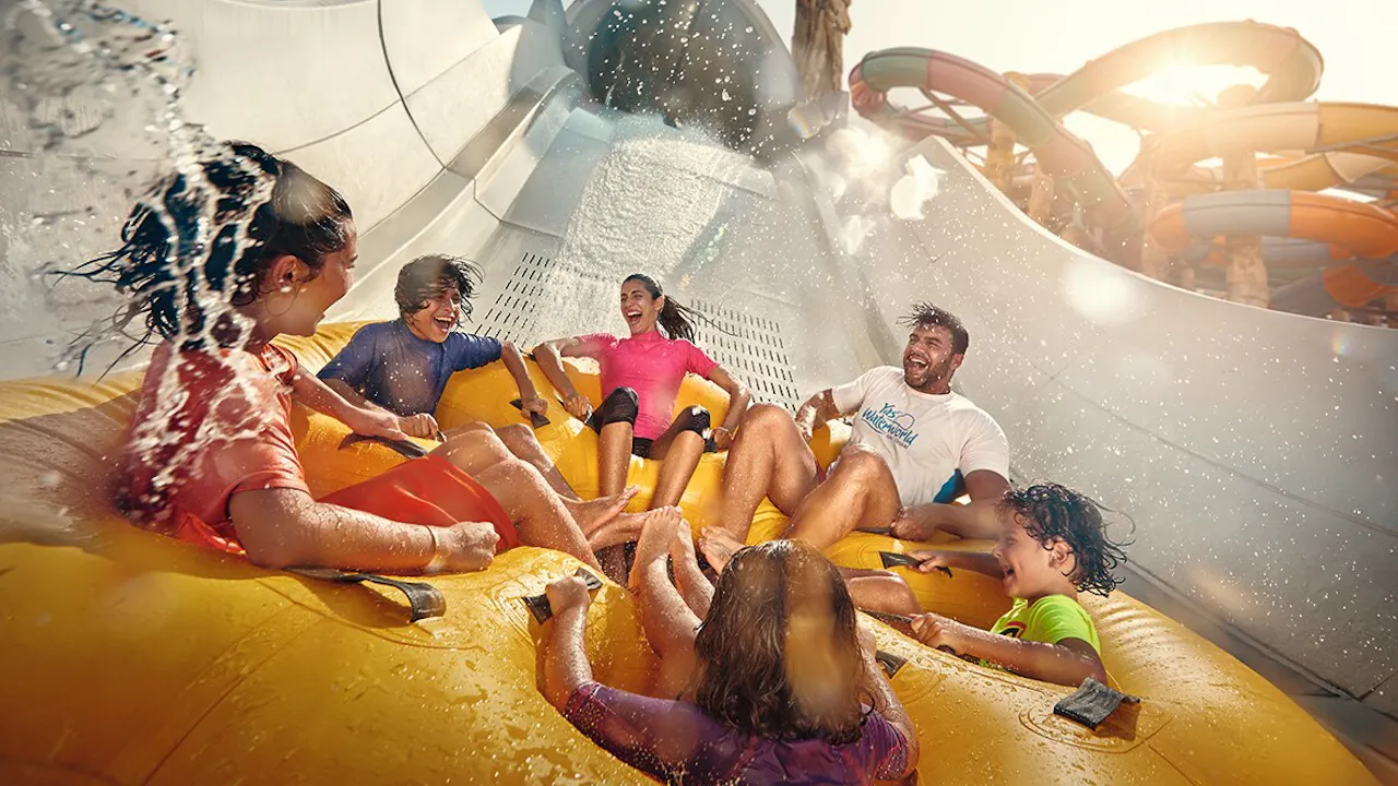 Ferrari World, Yas Waterworld, Warner Bros. World™ Abu Dhabi (2 Days Pass)