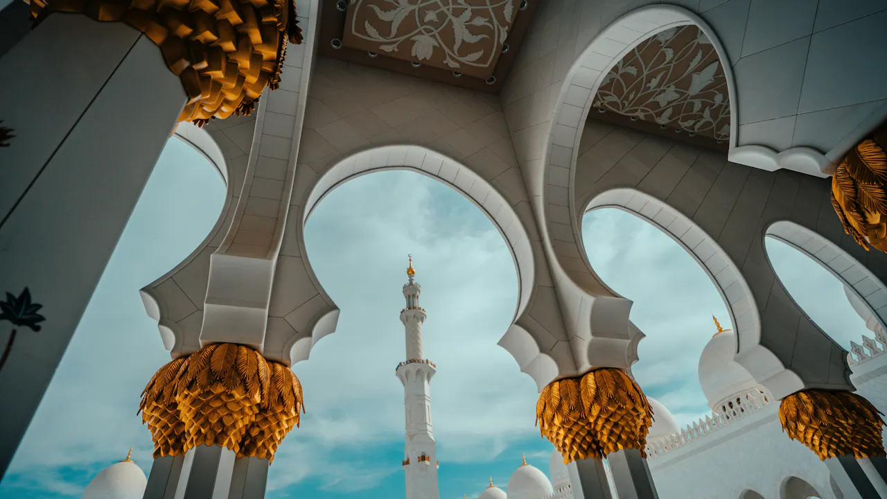 Abu Dhabi City Tour with Ferrari World Category