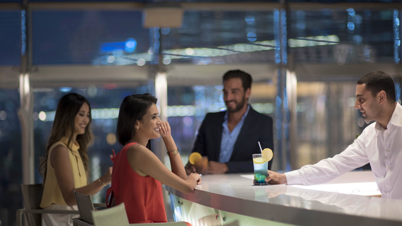 Burj Khalifa: Level 124 + Dinning at The Roof Top  Price