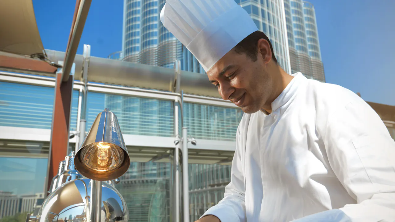 Burj Khalifa: Level 124 + Dinning at The Roof Top Location