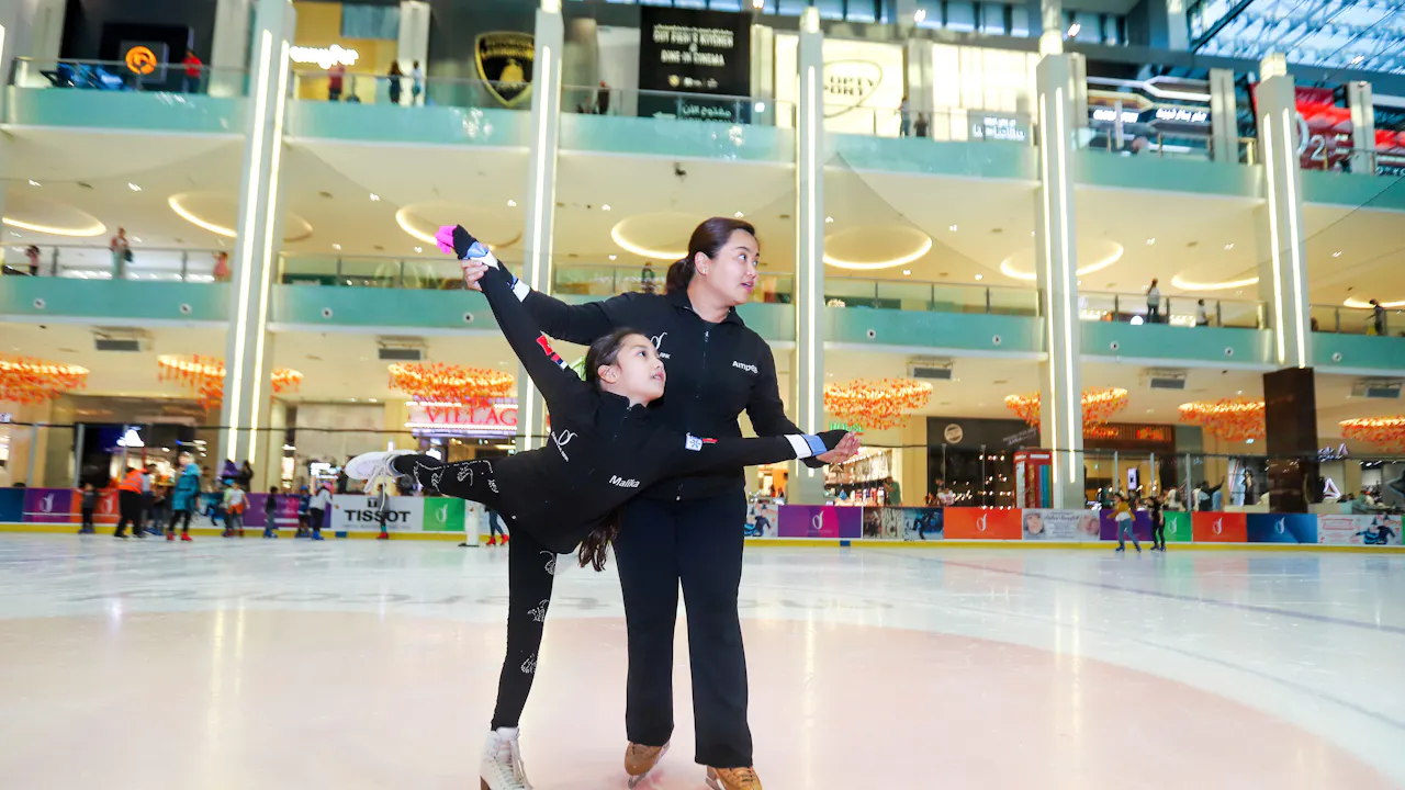 ice skating dubai mall
