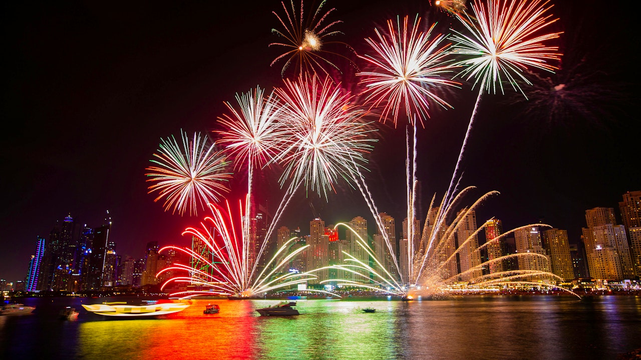 New Year's Eve Marina Dinner Dhow Cruise with International Buffet Ticket