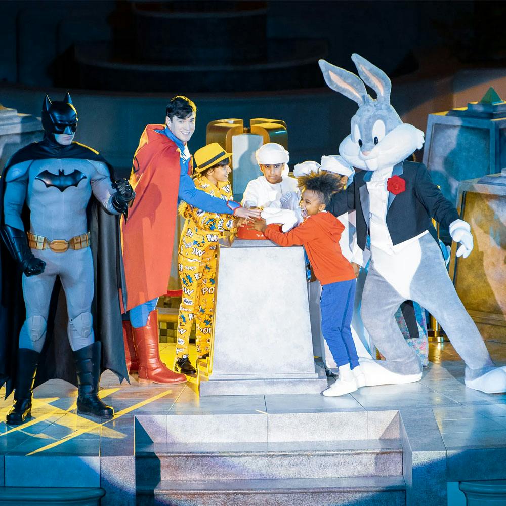 Abu Dhabi City Tour + Warner Bros. World 