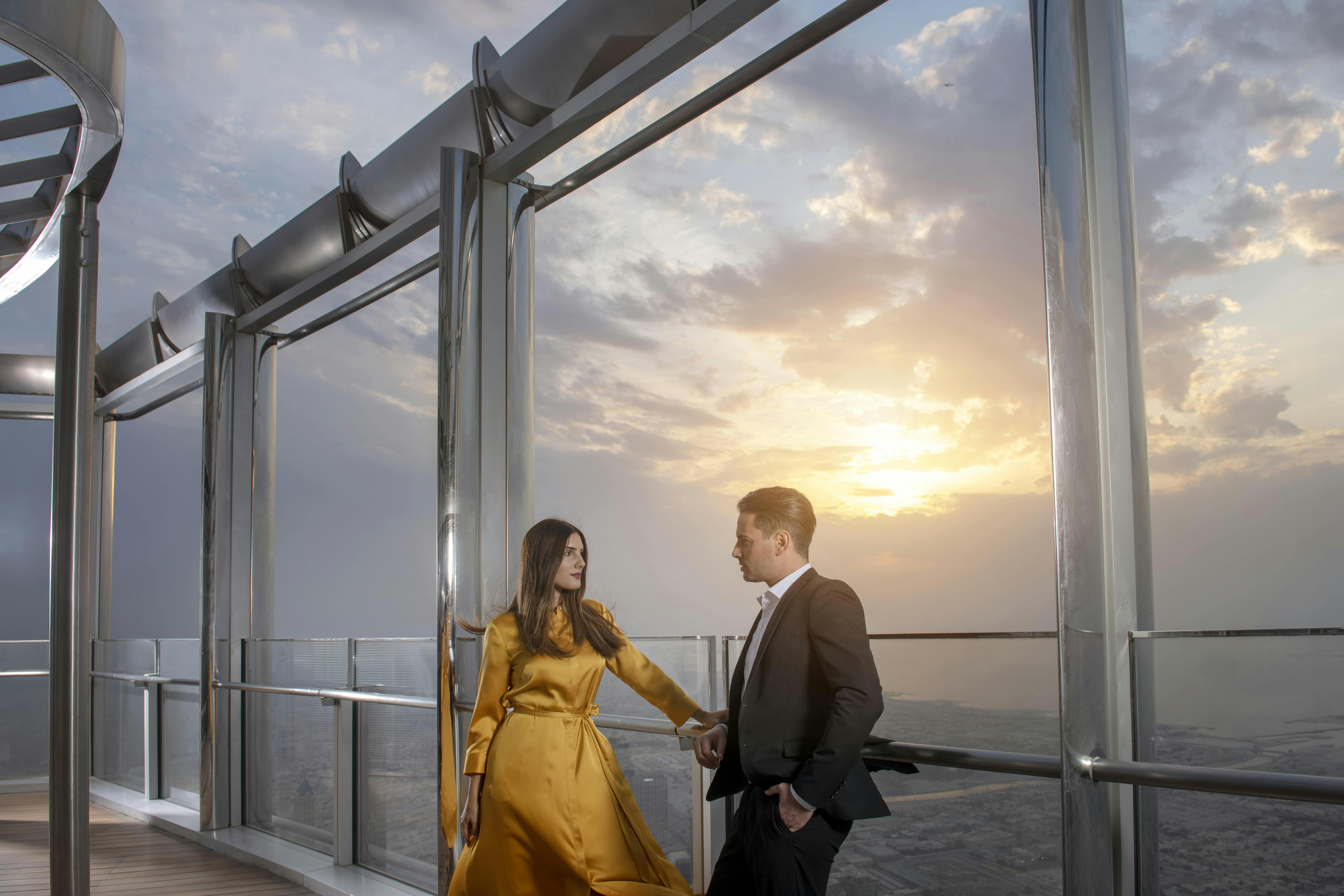 the lounge burj khalifa photos