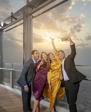 Burj Khalifa : The Lounge 152 ,153 and 154 Floor