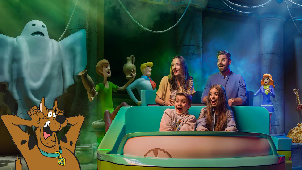 Warner Bros. World™ with Meal Voucher