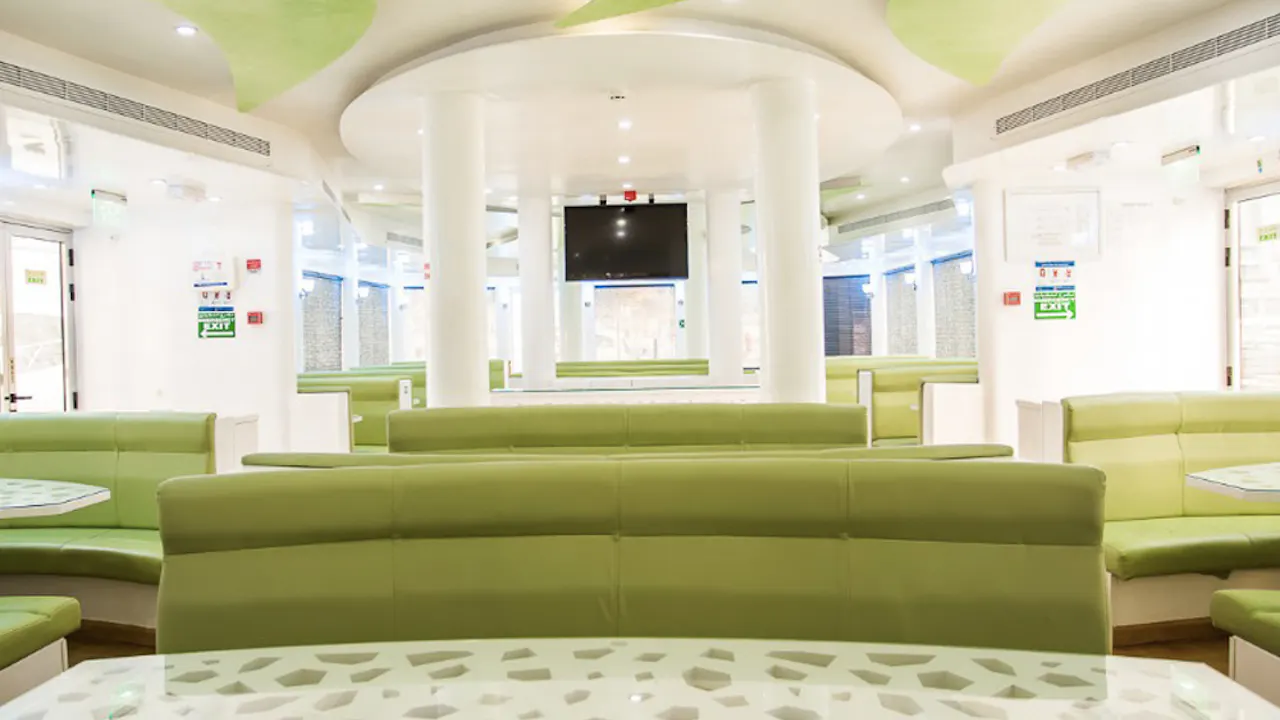 Monalisa Dinner Cruise at Dubai Marina Discount