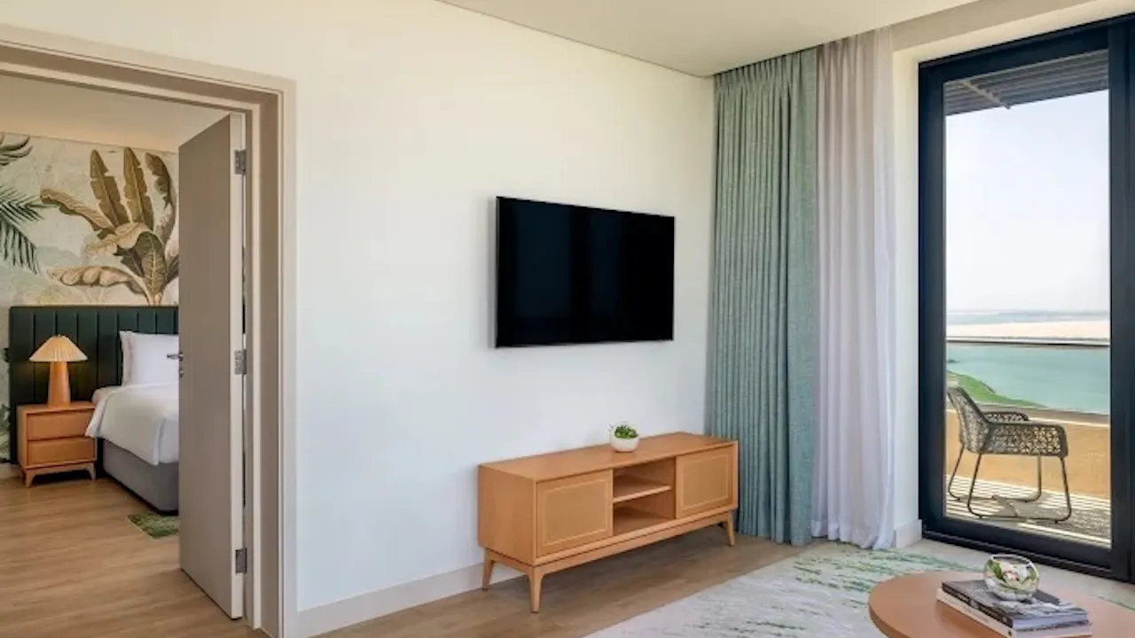 Yas Plaza Mangroves by IHG With Free Unlimited Park Pass