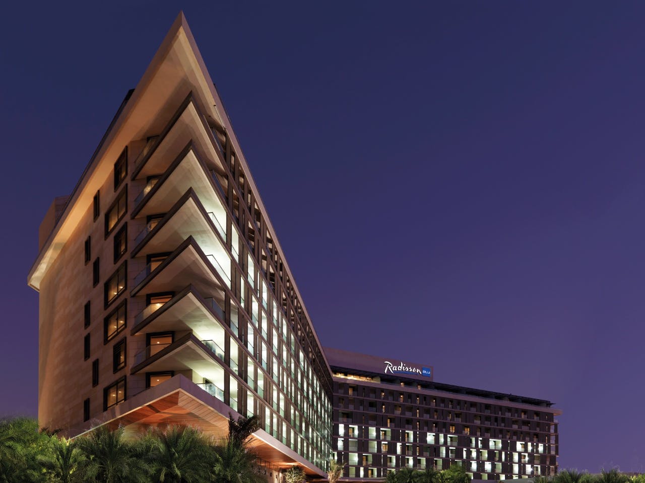 Radisson Blu Hotel with Unlimited Access to Theme Parks at Yas Island 