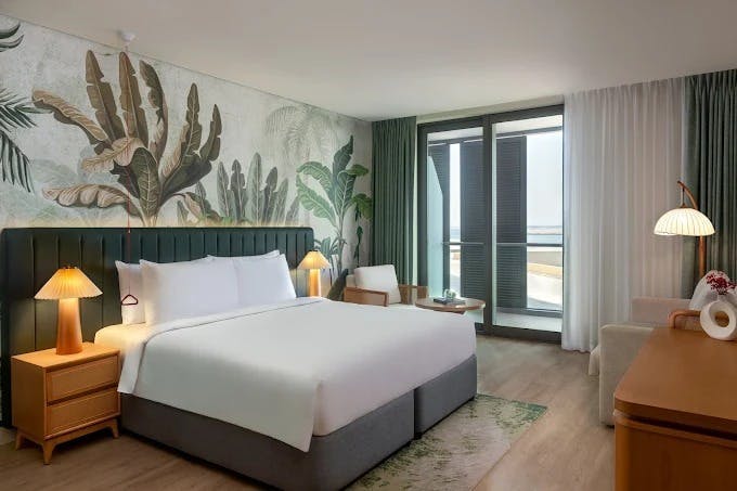 Yas Plaza Mangroves by IHG With Free Unlimited Park Pass Review