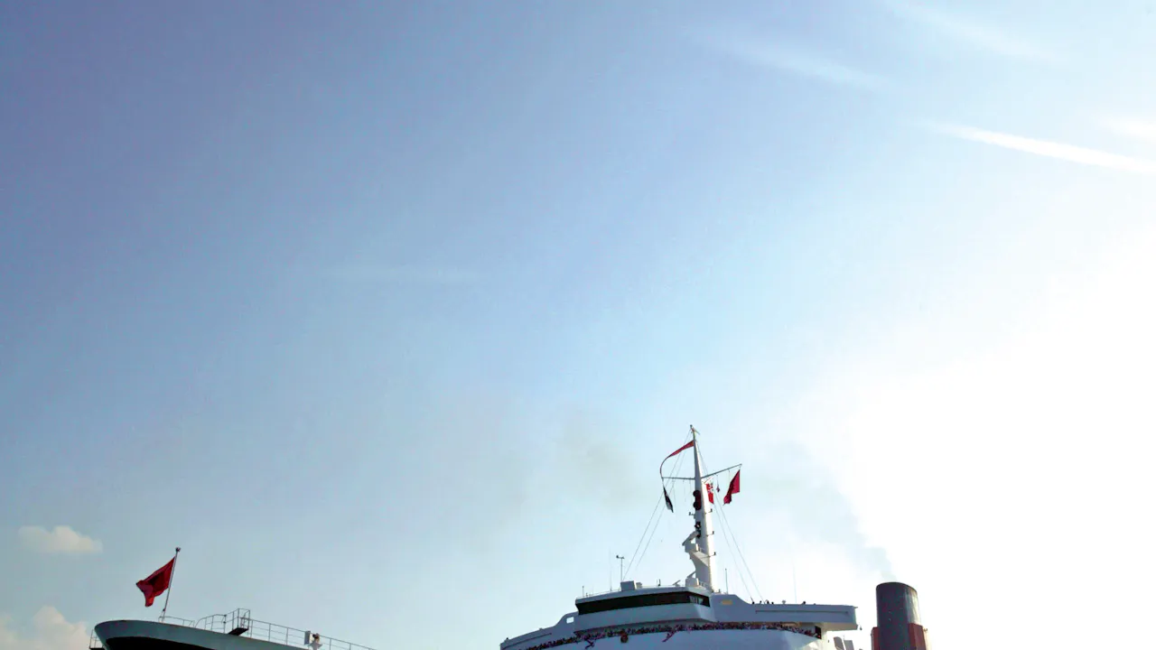 Queen Elizabeth Heritage Tour Price