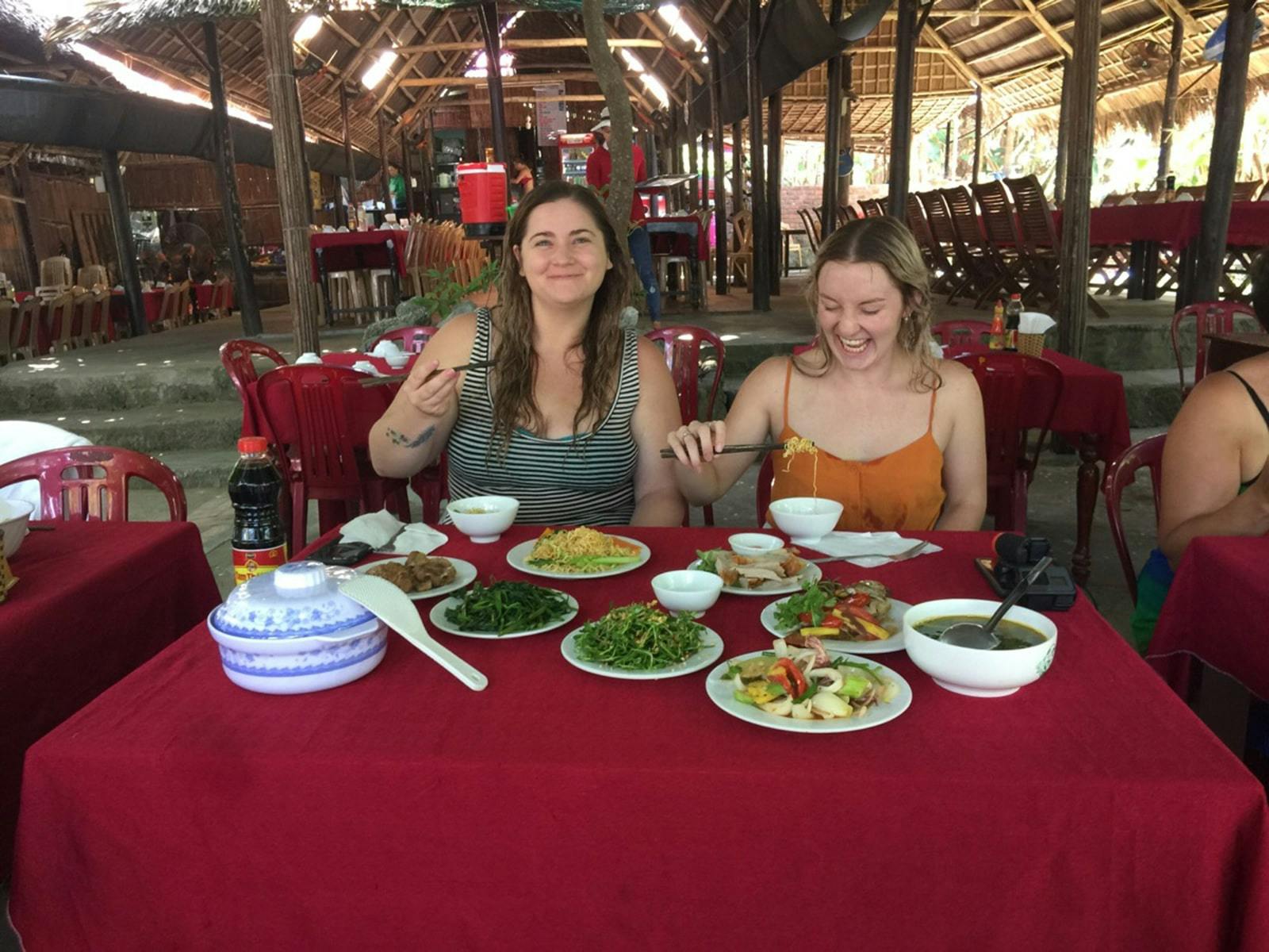 Snorkeling at Cham Islands by Speedboat 
