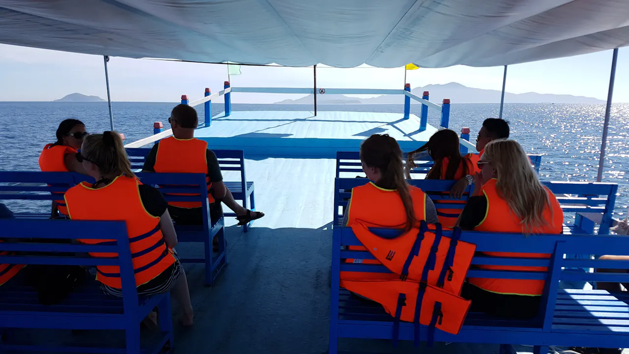 Snorkeling at Cham Islands by Speedboat