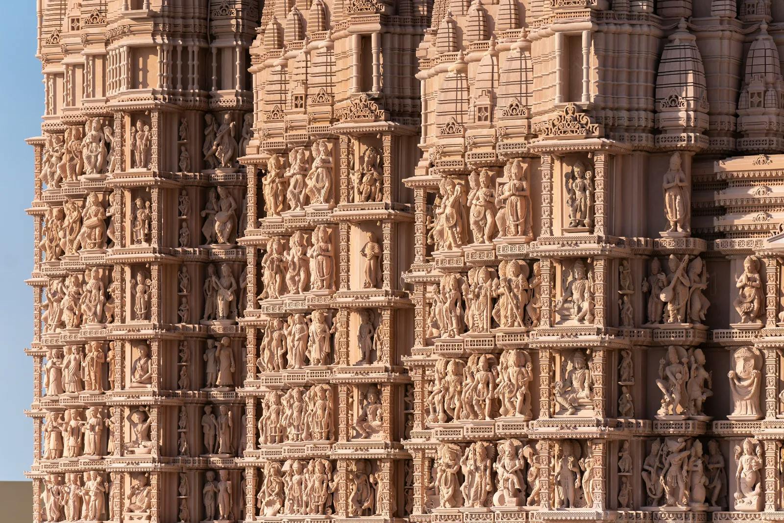 Abu Dhabi Hindu Temple Tour with Return Transfer From Dubai  Price