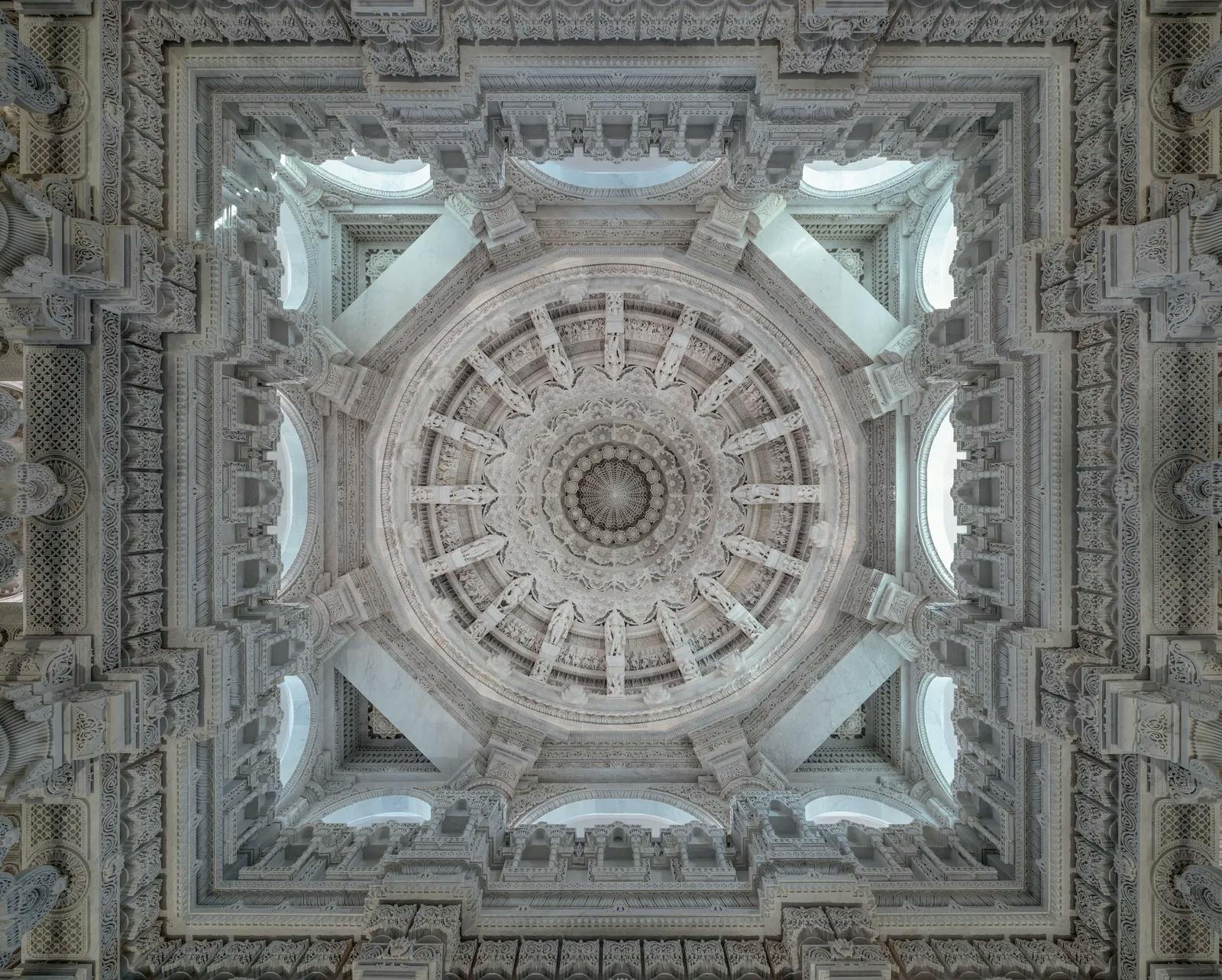 Abu Dhabi Hindu Temple Tour with Return Transfer From Dubai  