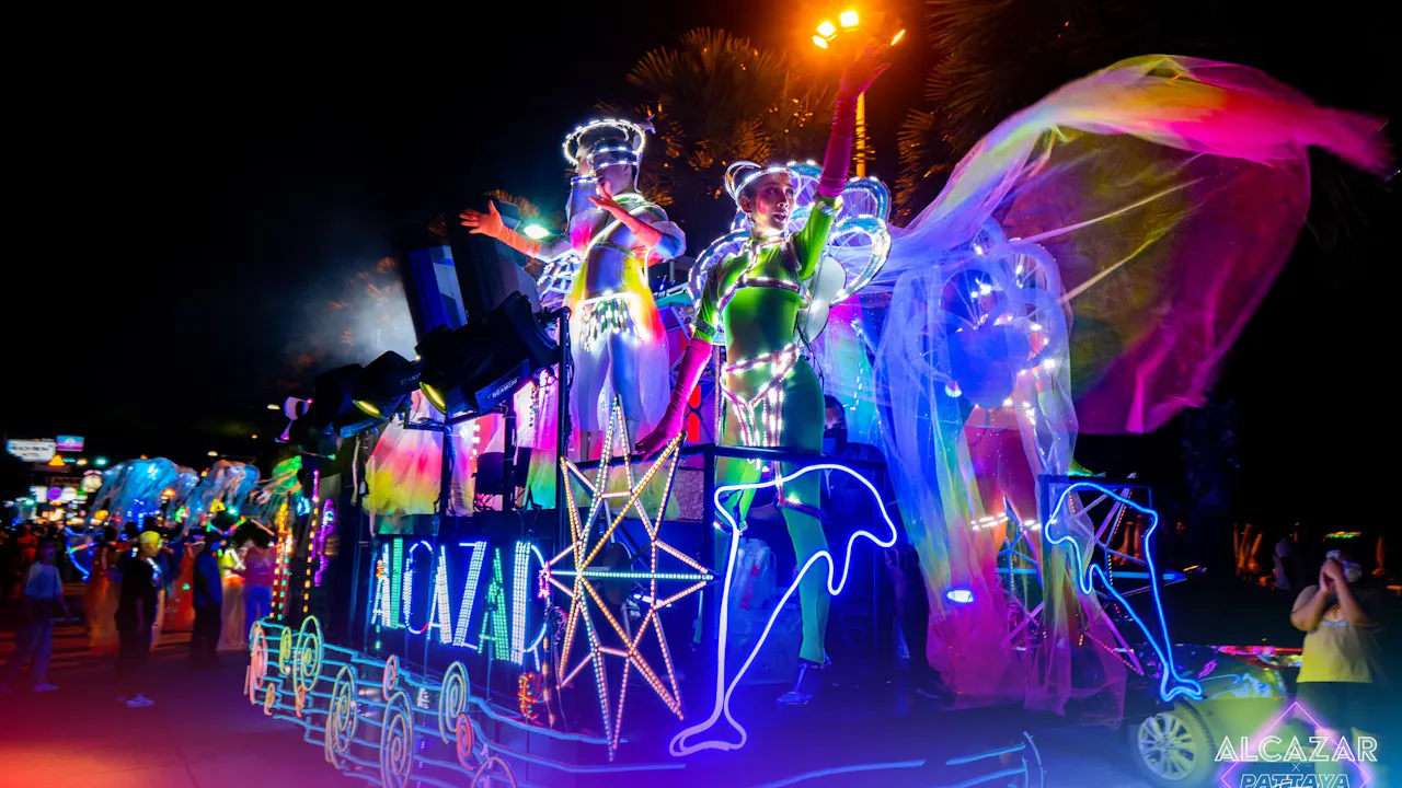 Alcazar Cabaret Show Tickets Review