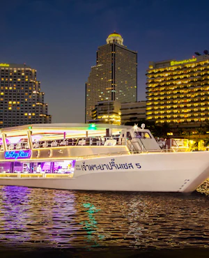 Chao Phraya Princess Cruise with Buffet Dinner & Live Music