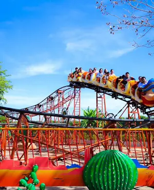 Dream World Bangkok Tickets with Unlimited Rides, Snow Town Visit, Buffet Lunch & Hotel Transfers