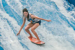 Flow House Bangkok: Surfing Experience