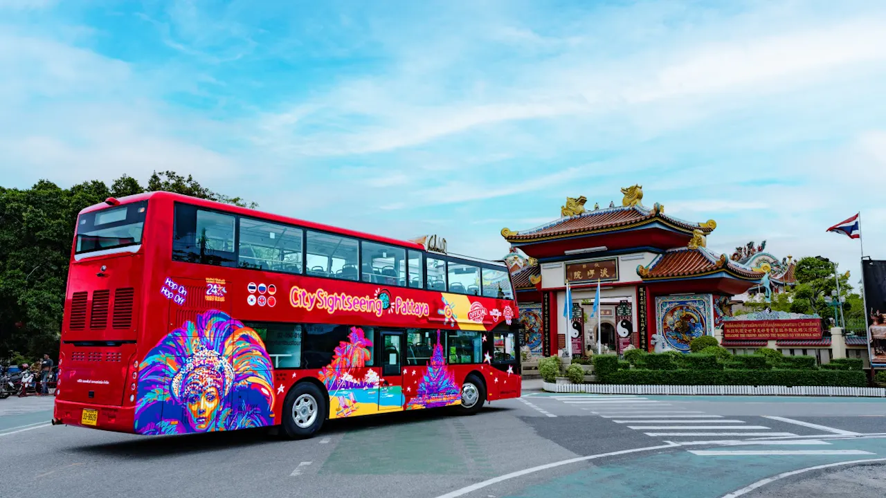 Pattaya Hop-On Hop-Off Bus Tour by Elephant Bus Tours