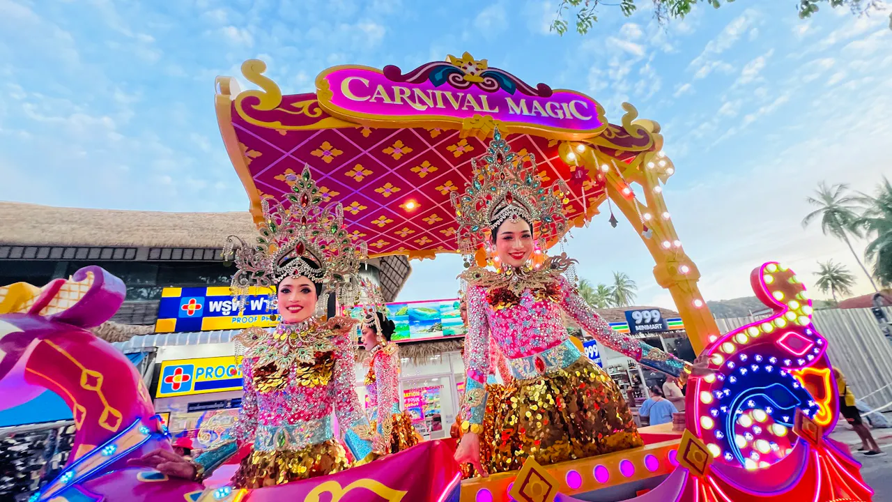 Carnival Magic Phuket Tickets with Optional Dinner