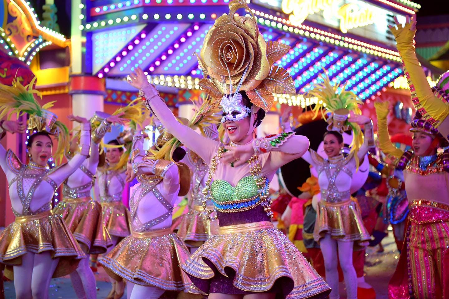 Carnival Magic Phuket Tickets with Optional Dinner Review