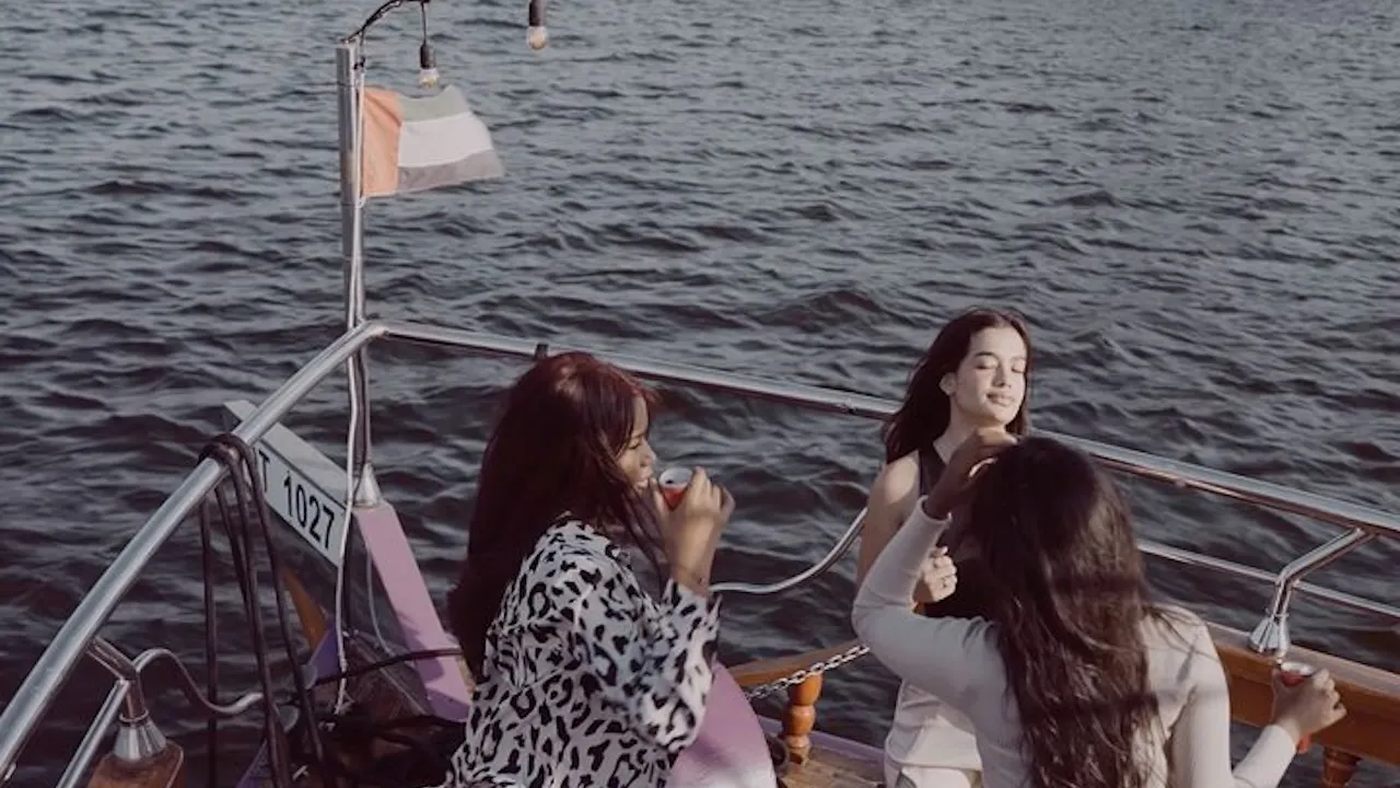 Dubai Creek Sightseeing Cruise with Unlimited Freshly Baked Pizza Location