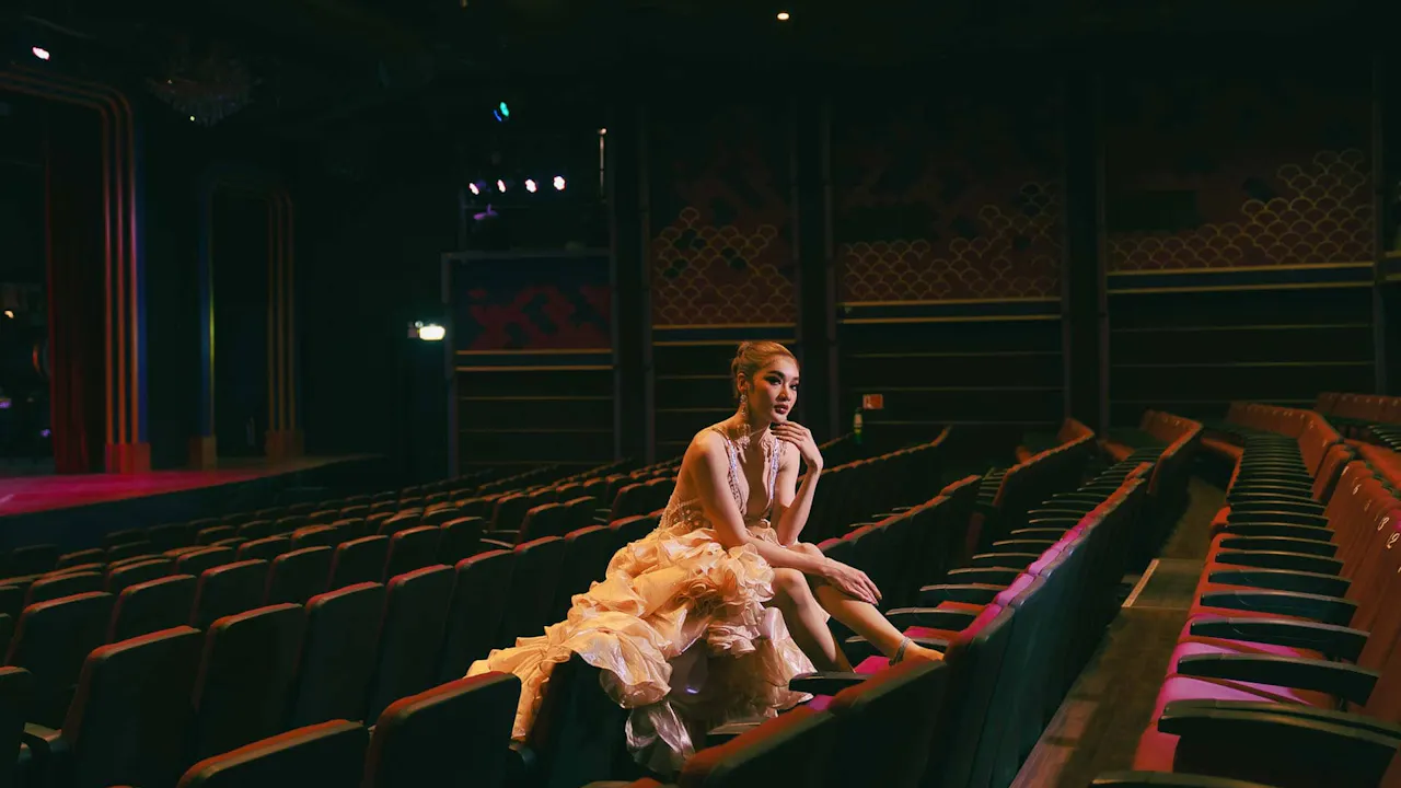 Simon Cabaret Show Phuket Tickets with Transfers Thrillark