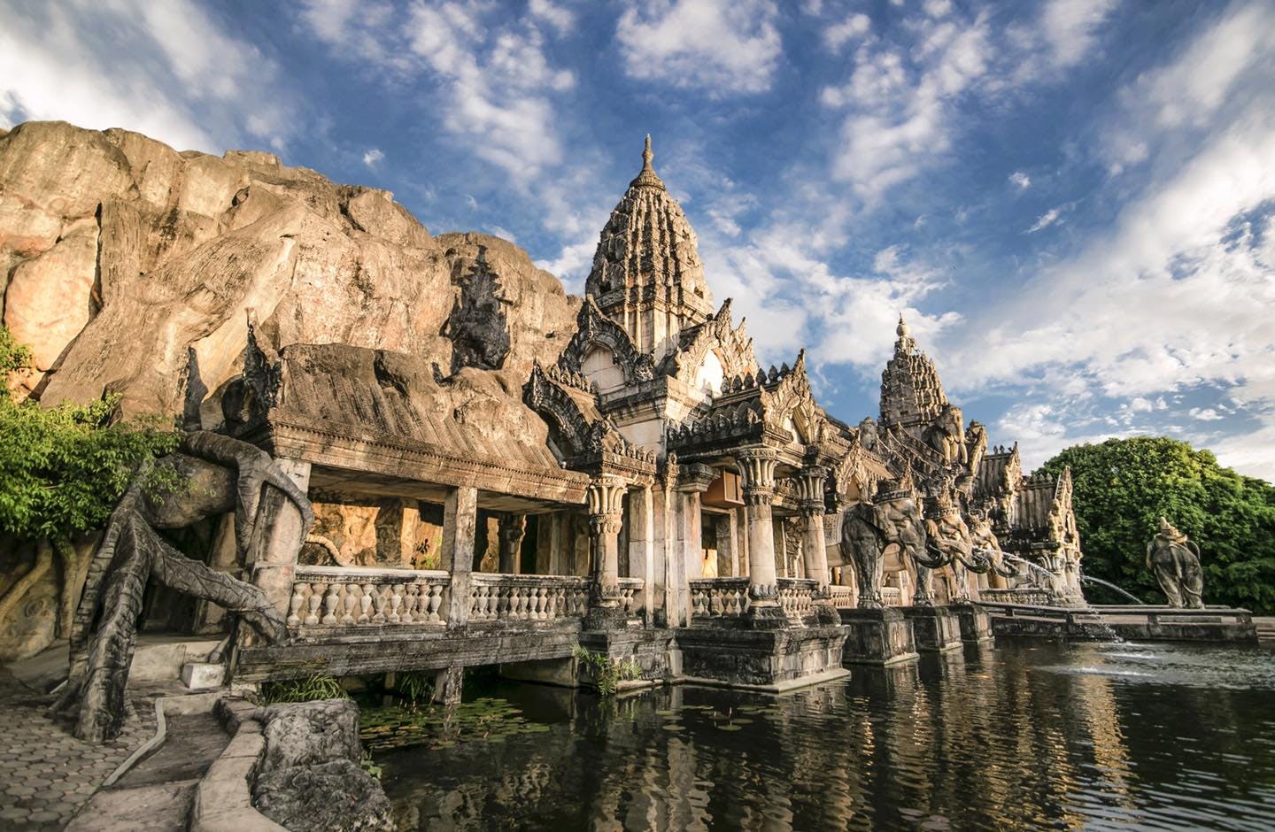 Phuket Fantasea with Round Trip Transfer  Ticket