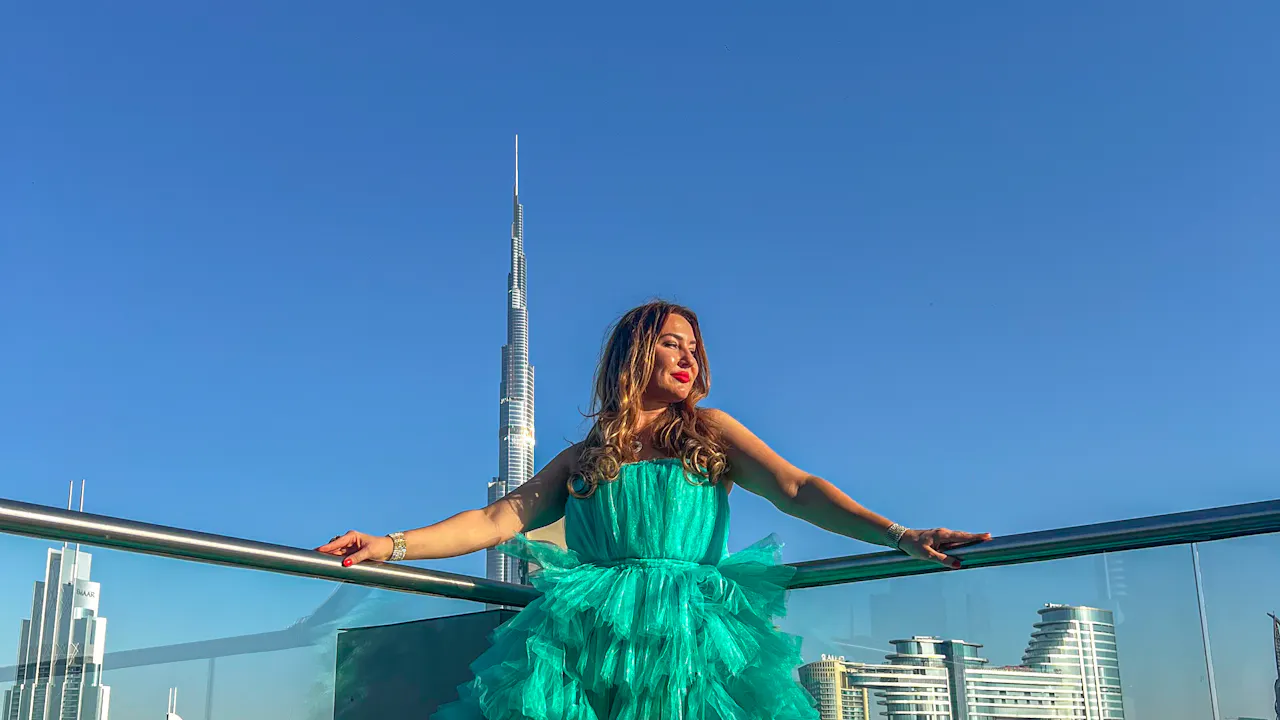 Shangri-La Balcony Flying Dress Videography Shoot Location