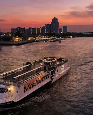 Saffron Dinner Cruise by Banyan Tree with with Unlimited Soft Drinks