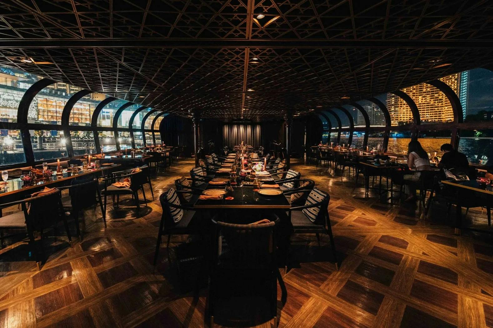 Saffron Cruise by Banyan Tree Bangkok Location