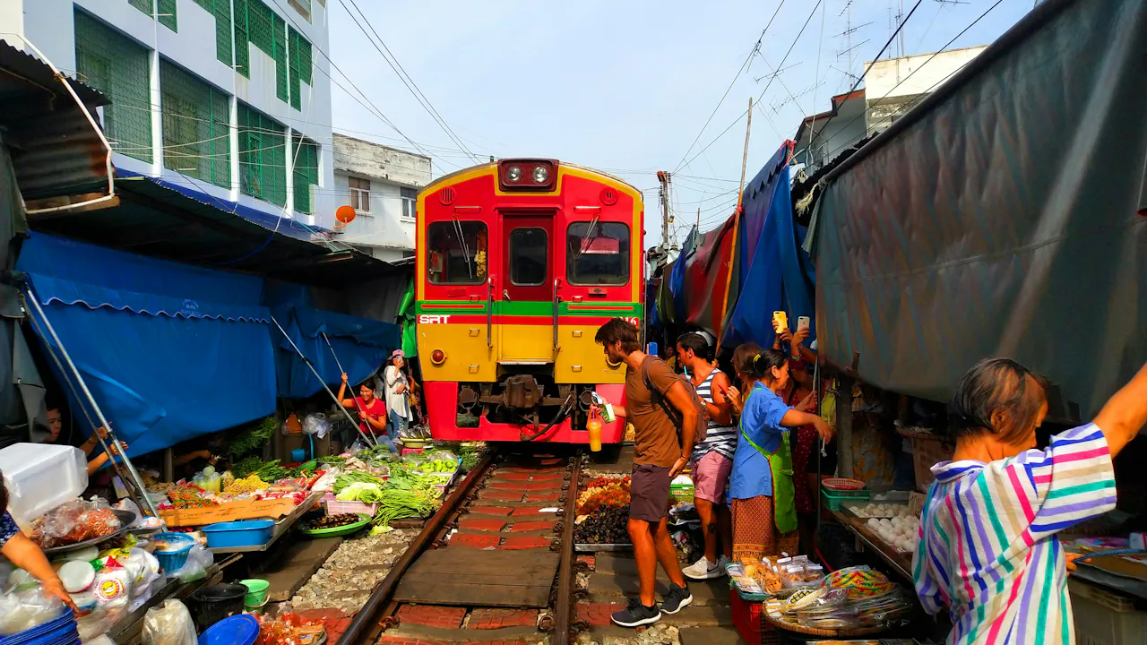 Maeklong Railway and Damnoen Saduak Floating Market Classic Day Tour Location