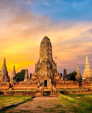 Ayutthaya Historical Park: Full-Day Tour from Bangkok