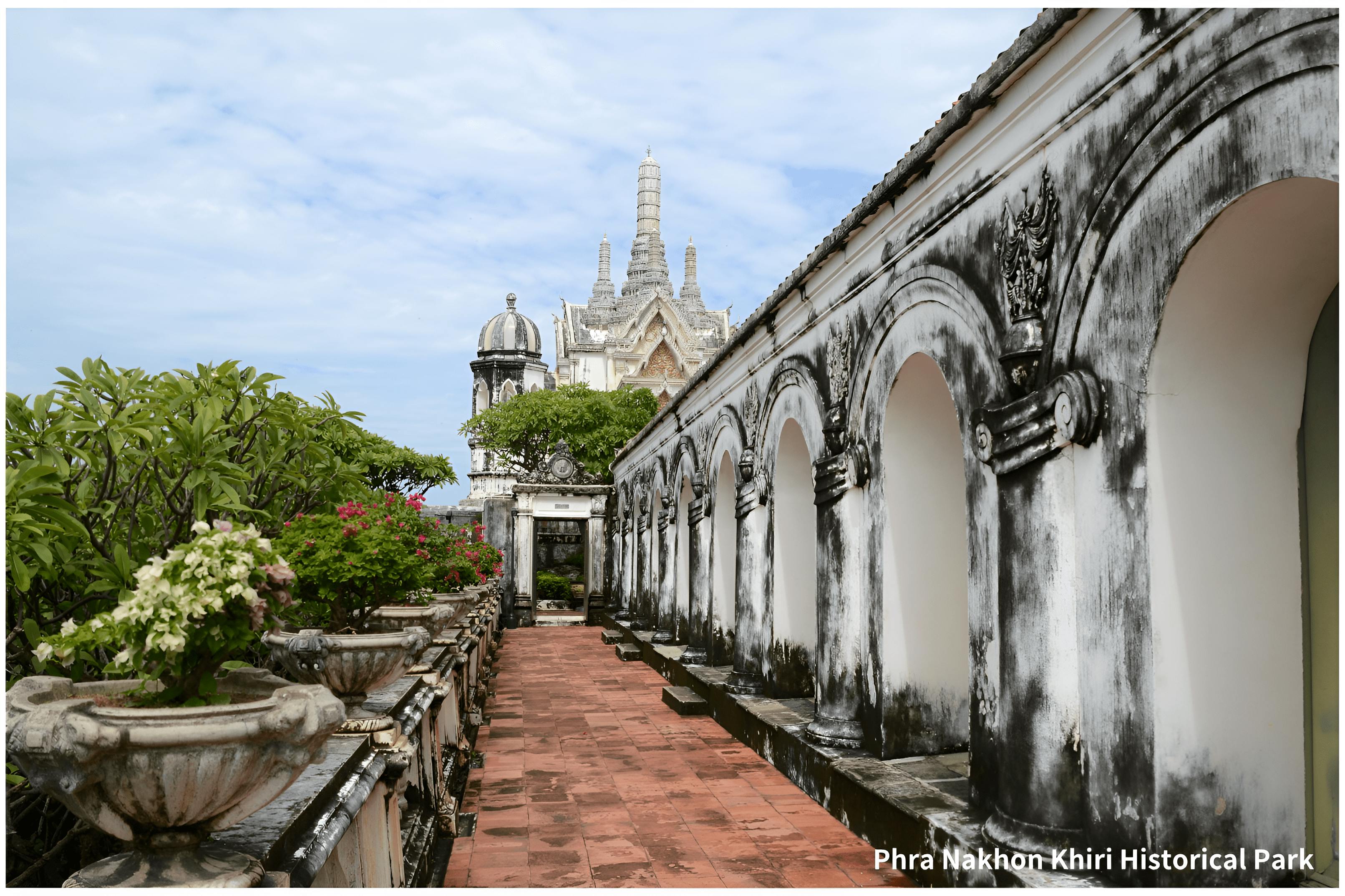 Hua Hin Phra Nakhon Khiri & Tham Khao Luang Day Tour Discount