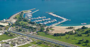 Abu Dhabi Helicopter Tour 30 MIN (Sharing Basis)