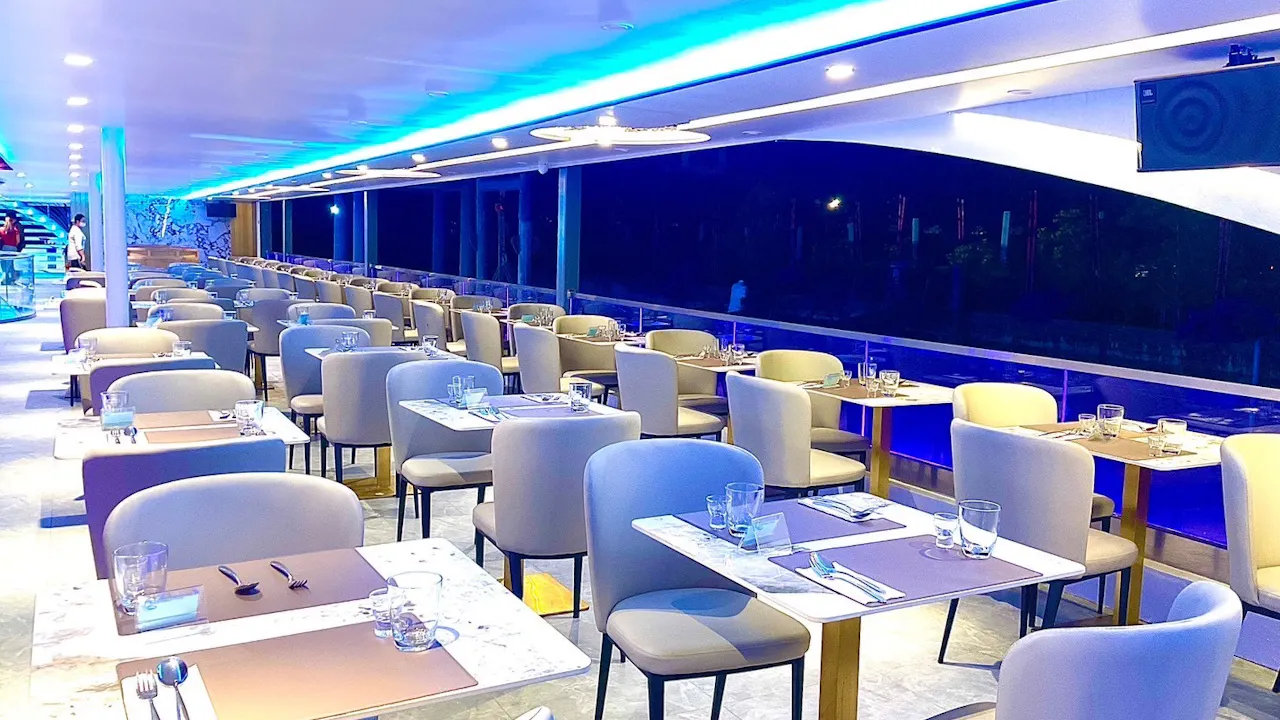 Royal Galaxy Dinner Cruise in Bangkok Thrillark