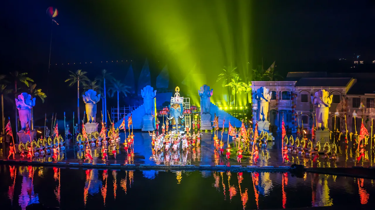 Hoi An Memories Show Discount