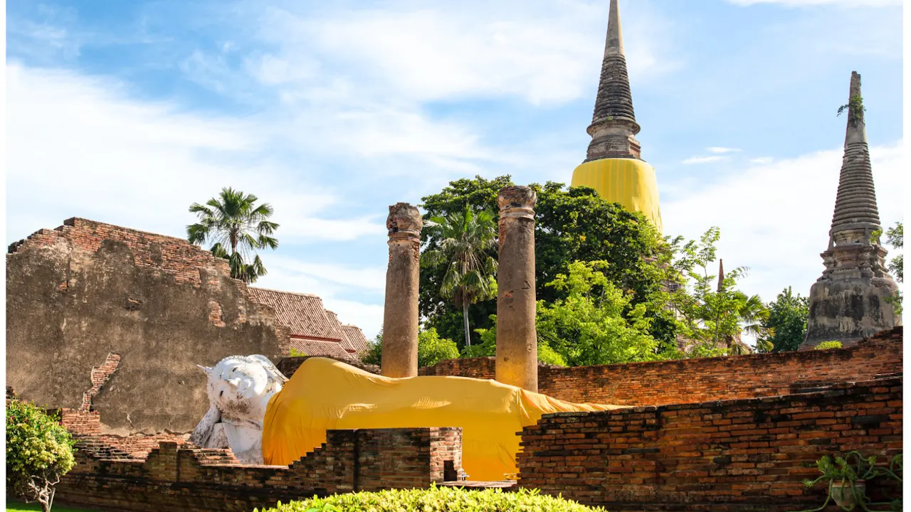 The Historic City Of Ayutthaya And Sriayuthaya Lion Park Day Tour