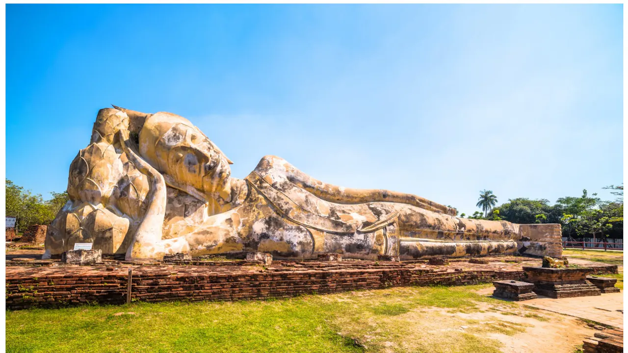 The Historic City Of Ayutthaya And Sriayuthaya Lion Park Day Tour Location