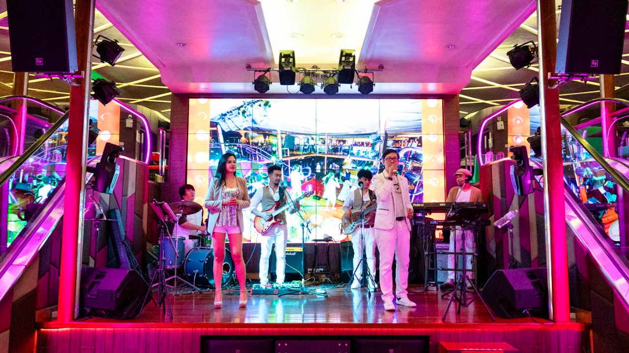 Bangkok Wonderful Pearl Dinner Cruise  Thrillark