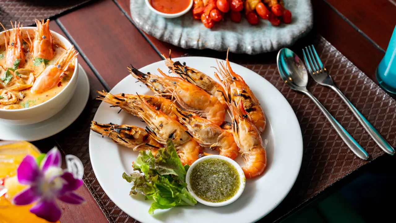 Bangkok Wonderful Pearl Dinner Cruise