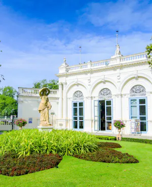 Ayutthaya Grand Pearl River Cruise Tour with International Buffet