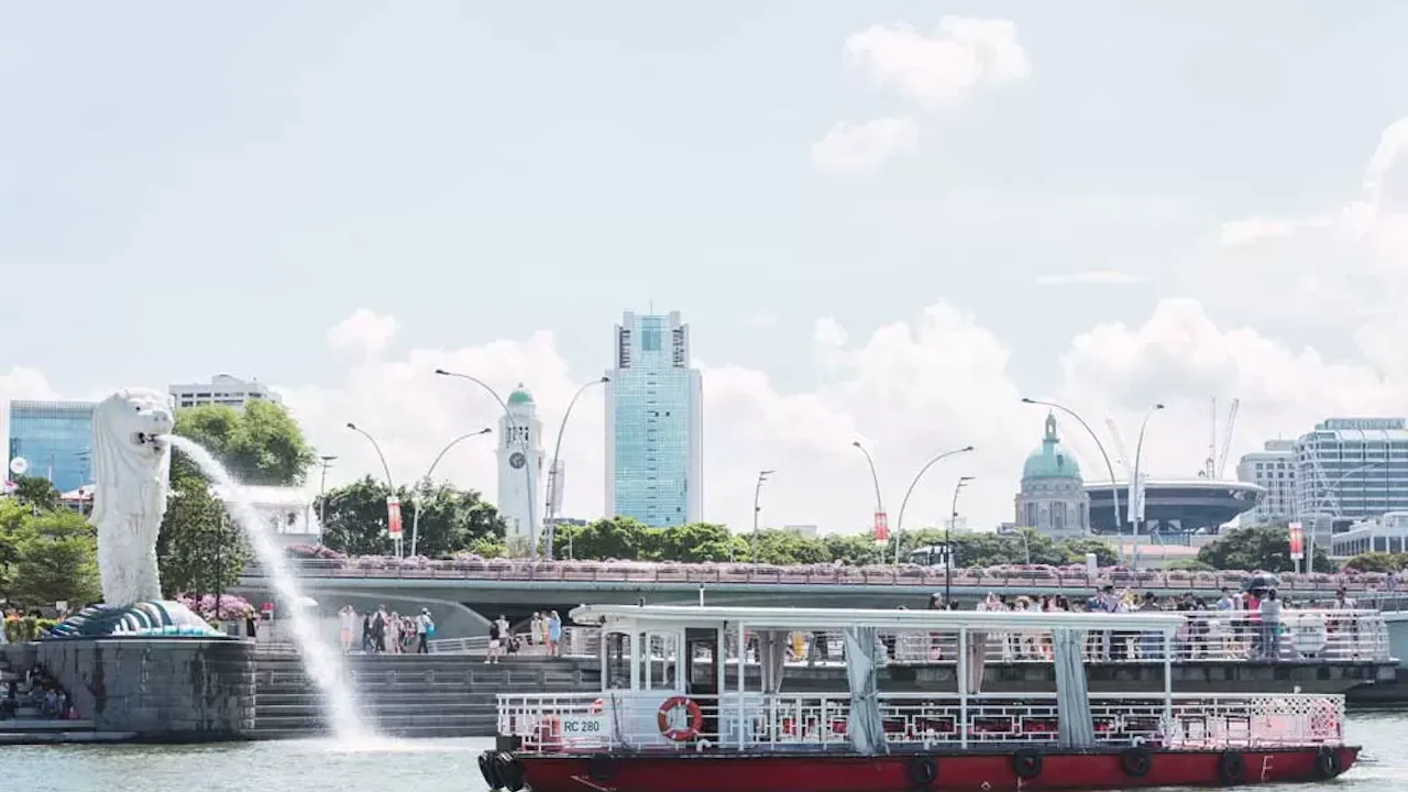 Singapore River Cruise by WaterB Ticket