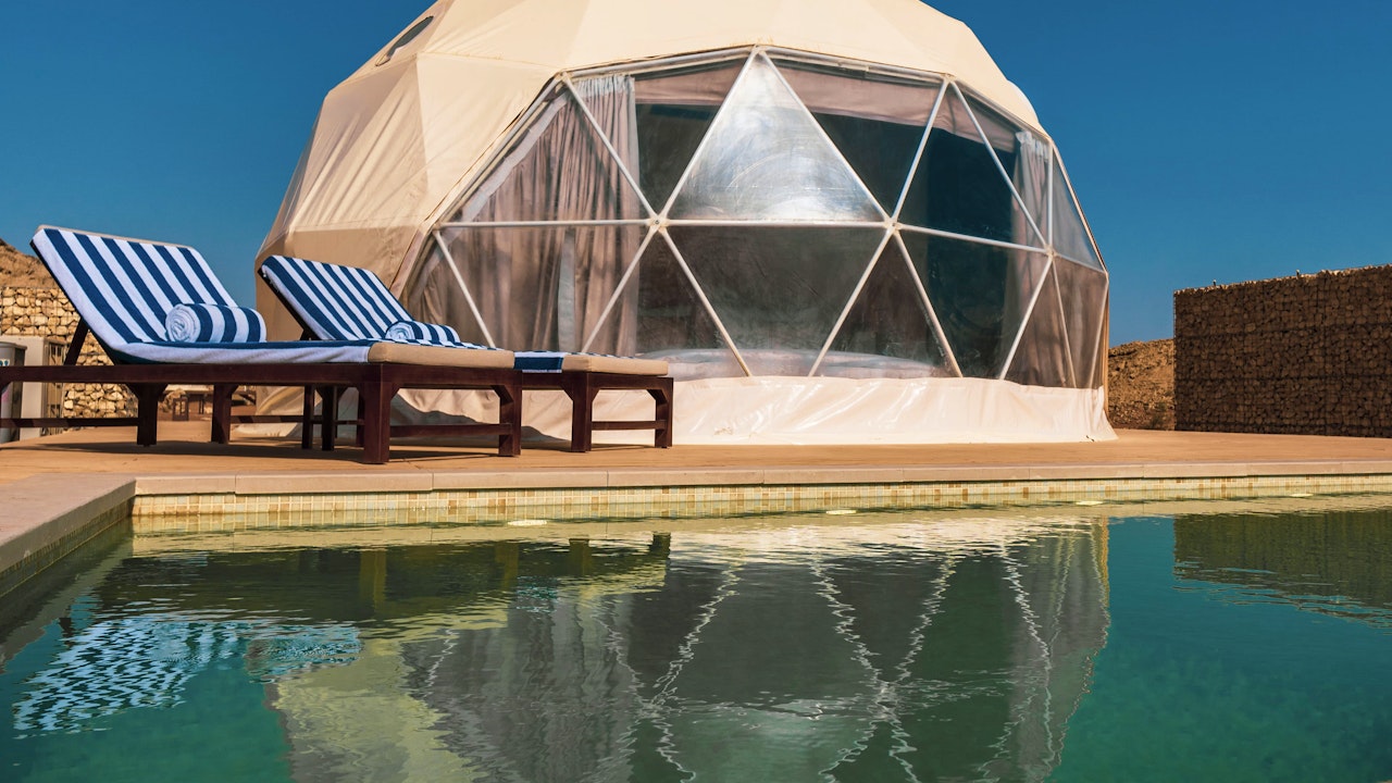 The Moon Retreat by Sharjah Collection Review