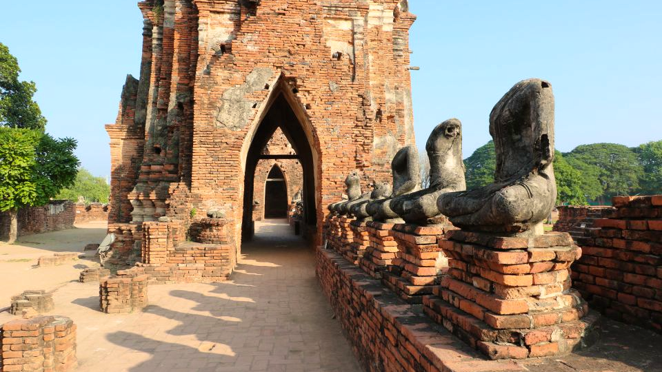 From Bangkok: Ayutthaya Day Tour with lunch with an English Guide Category